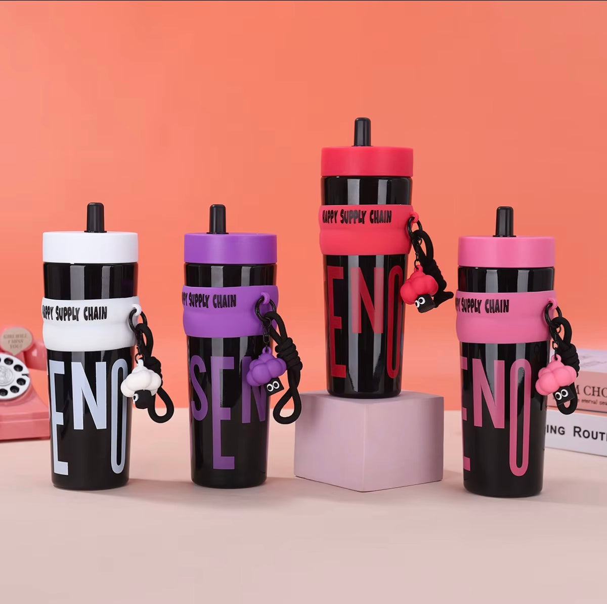 Bouteille d'eau en plastique grande capacité WBC08 avec paille - Tasse de sport et de voyage résistante aux hautes températures pour le fitness et les étudiants